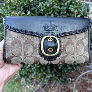 COACH Bleecker Signature Black Brown Leather Buckle Flap EUC